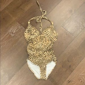 Victoria’s Secret One Piece Swimsuit Sz.S cougar
